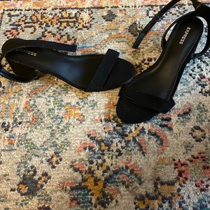 Express heels